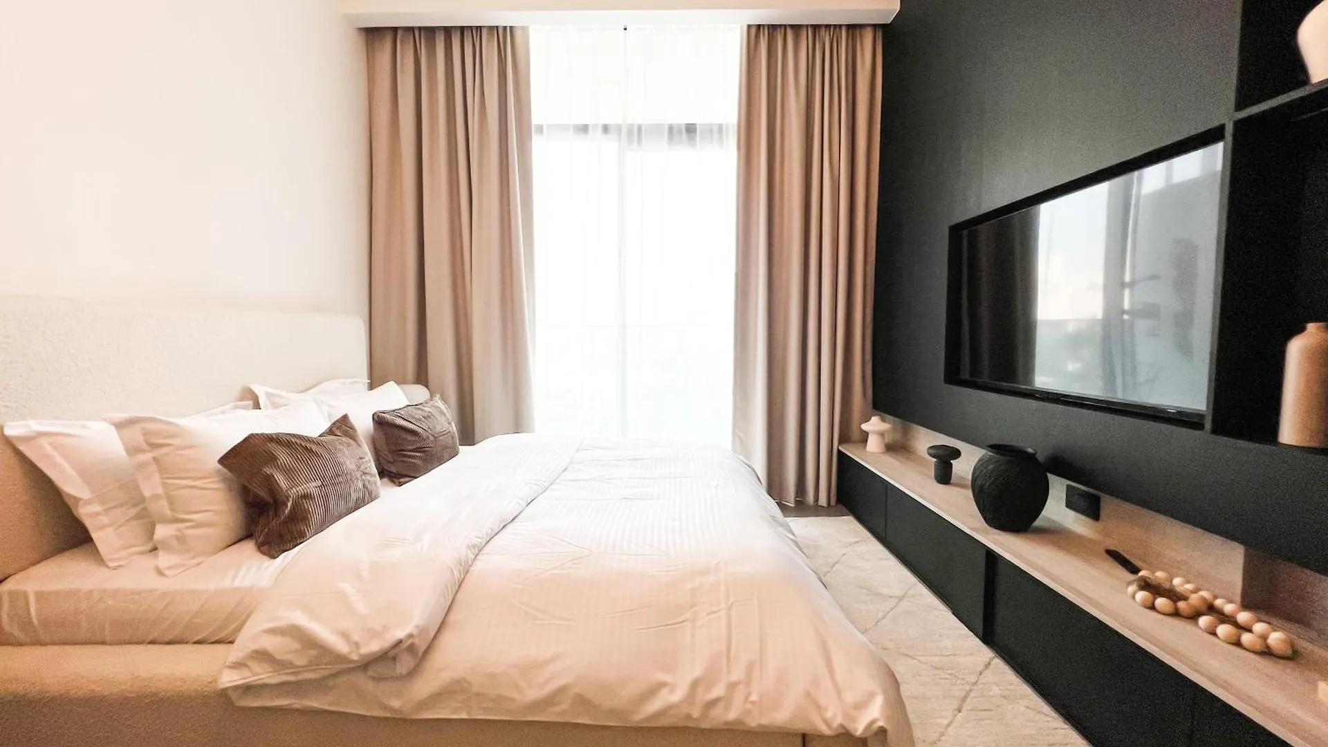 Modern Studio In Jvc - Pool, Gym & Bbq Access Dubai United Arab Emirates