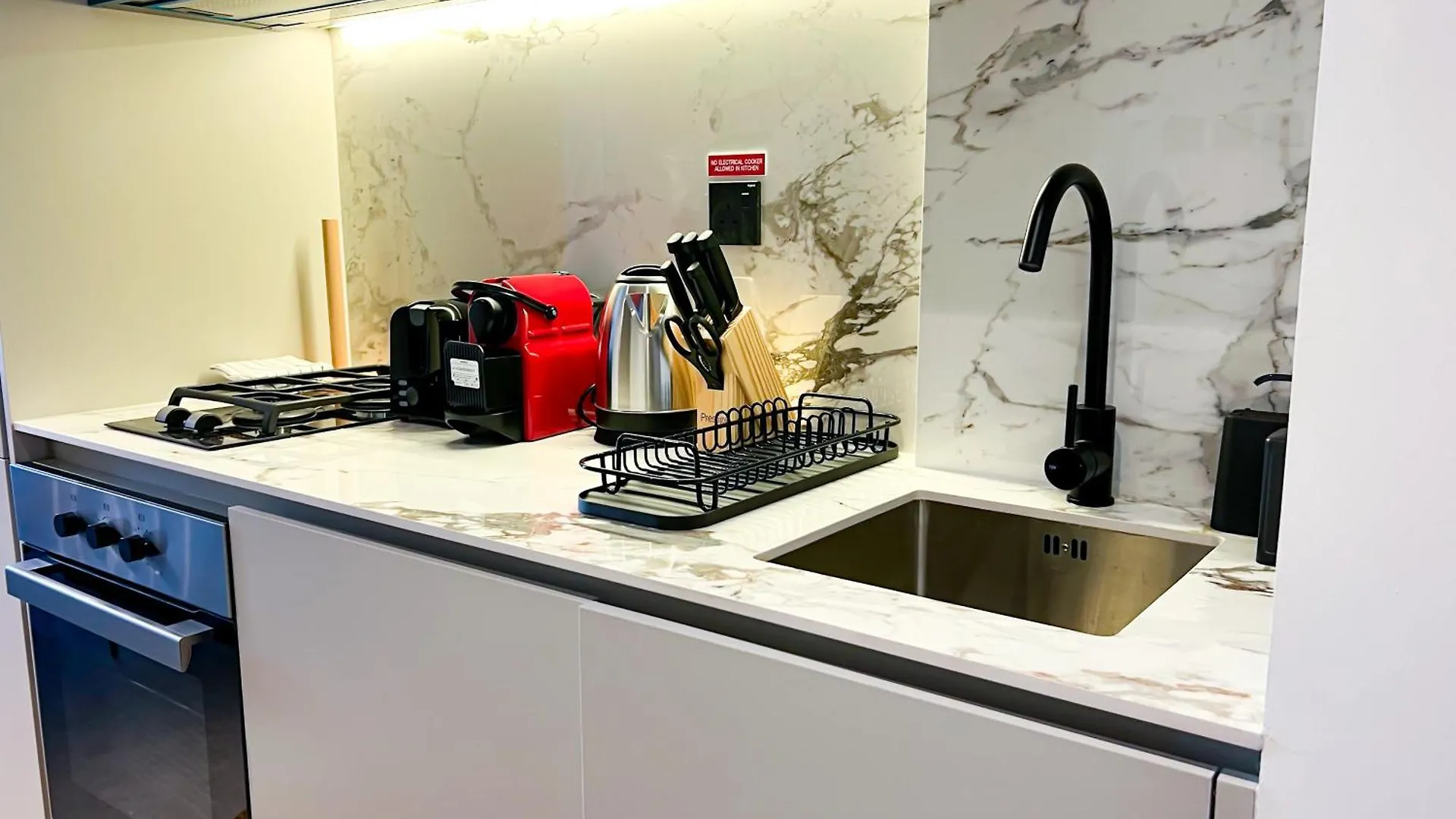 Modern Studio In Jvc - Pool, Gym & Bbq Access Dubai