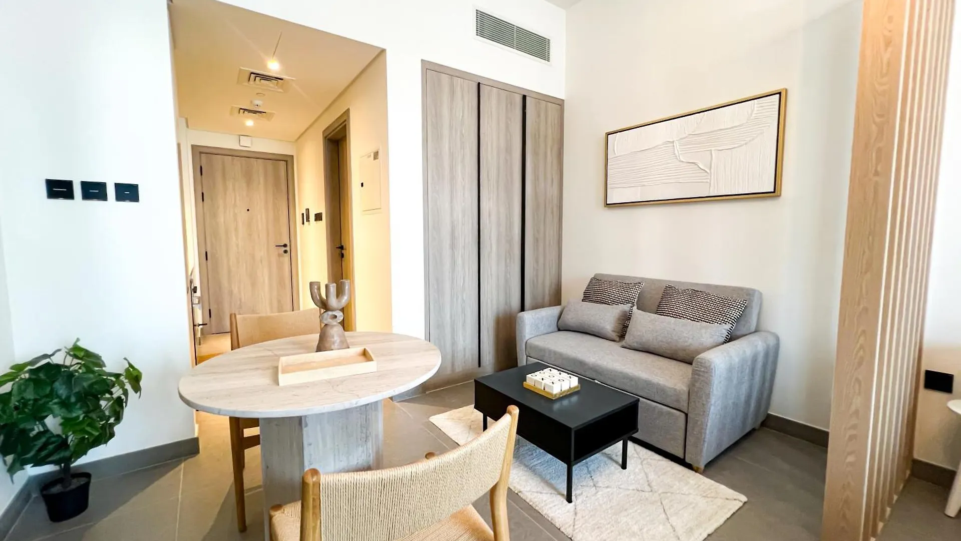 Modern Studio In Jvc - Pool, Gym & Bbq Access Dubai 0*,  United Arab Emirates