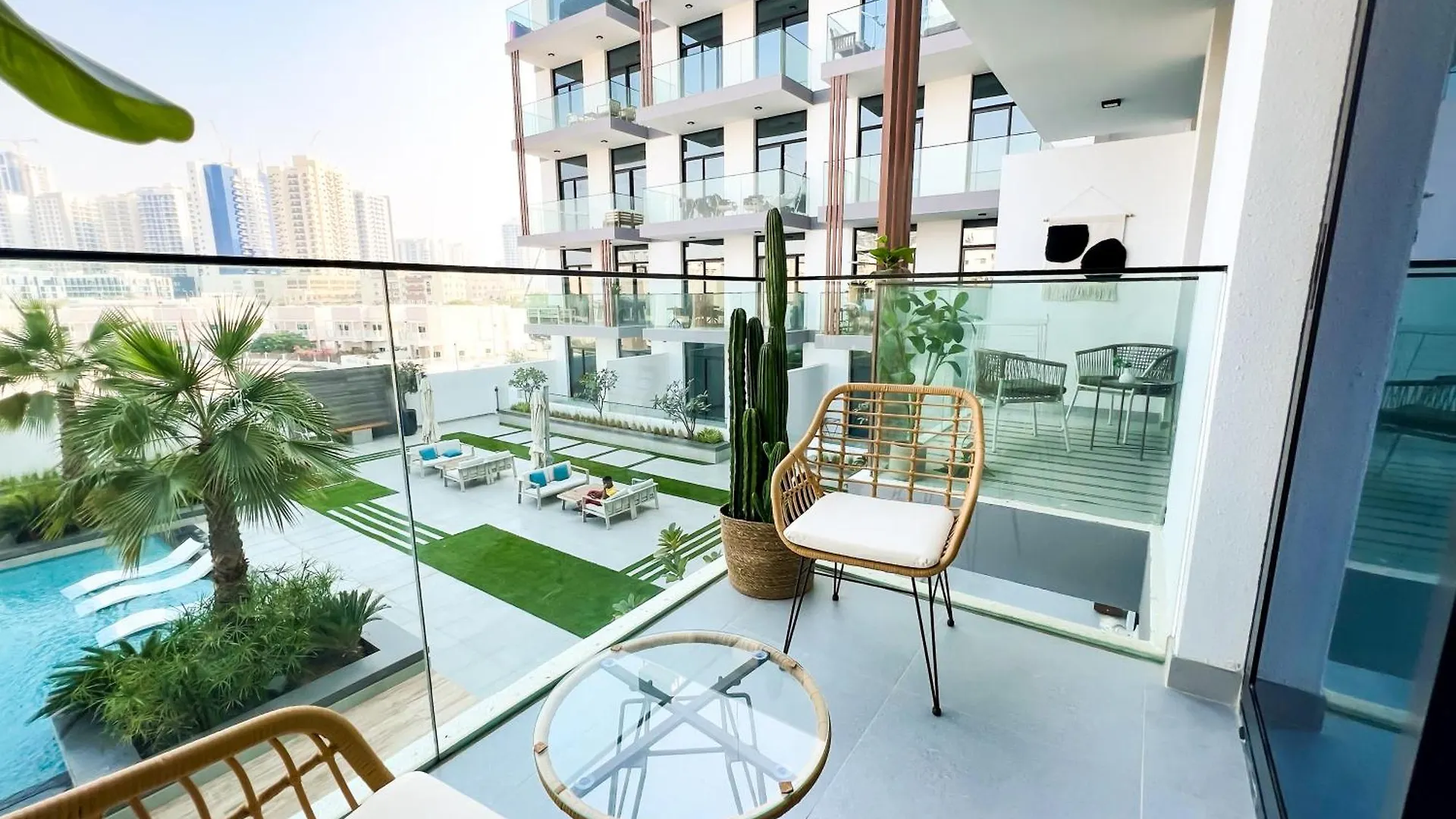Modern Studio In Jvc - Pool, Gym & Bbq Access Dubai