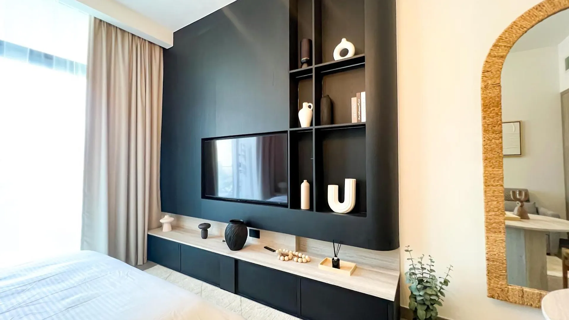 Modern Studio In Jvc - Pool, Gym & Bbq Access Dubai Apartment